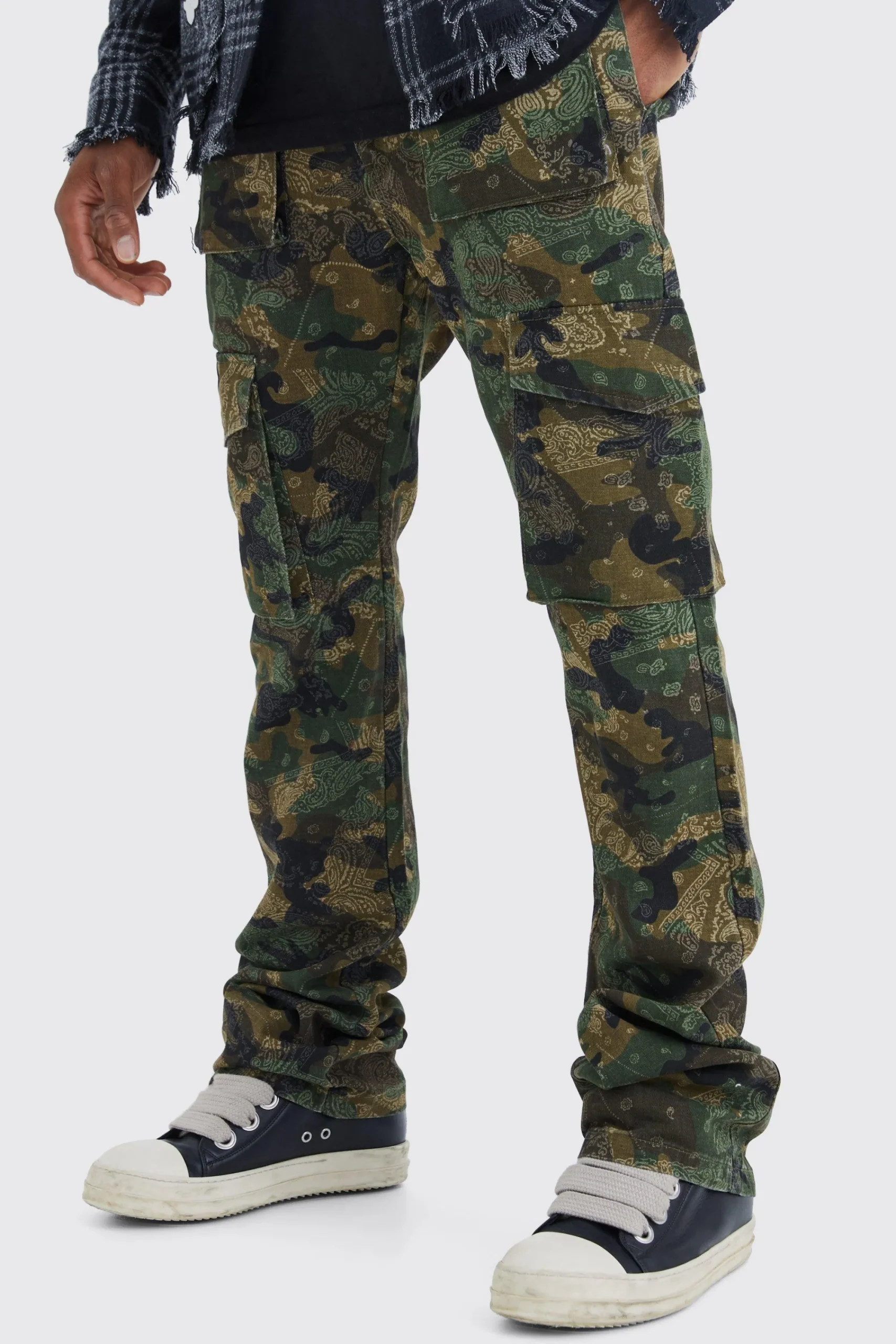 boohooMAN Slim Stacked Flare Multi Cargo Camo Bandana Trouser | UK| Trousers
