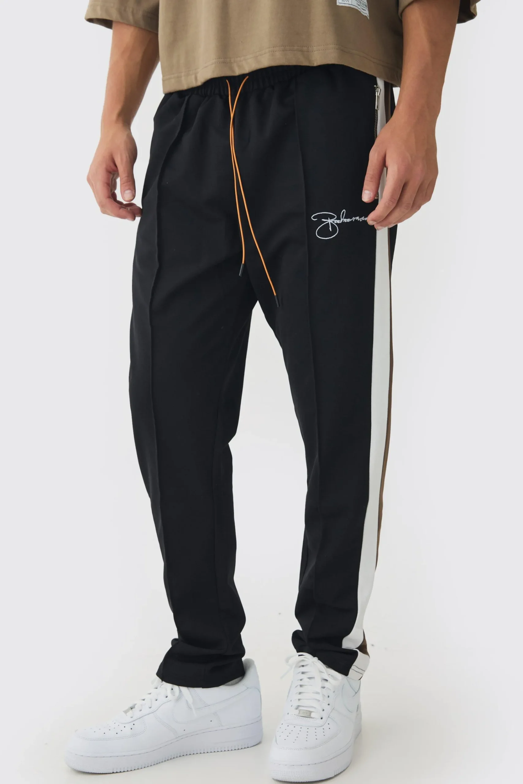 boohooMAN Slim Tapered Pique Panel Embroidered Jogger | UK| Trousers|Joggers