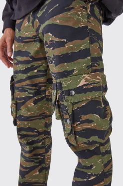 boohooMAN Straight 3d Cargo Camo Ripstop Trouser With Popper Hem | UK| Trousers
