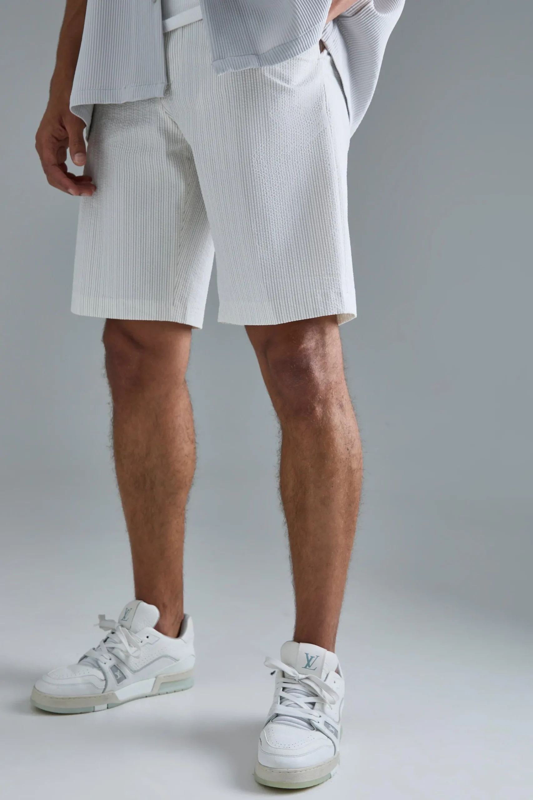 boohooMAN Stripe Seersucker Fixed Waist Regular Fit Shorts | UK| Suits & Tailoring