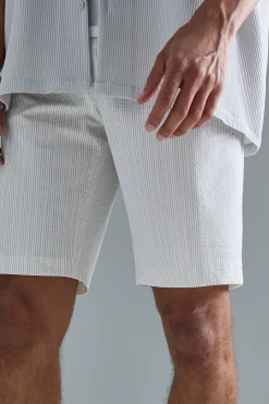 boohooMAN Stripe Seersucker Fixed Waist Regular Fit Shorts | UK| Suits & Tailoring