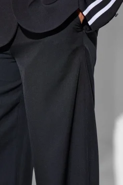 boohooMAN Tailored Pleat Front Wide Leg Trousers | UK| Suits & Tailoring|Trousers