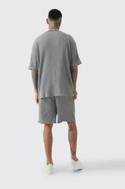 boohooMAN Tall Crinkle Textured T-Shirt & Short Set | UK| Sets & Co-Ords
