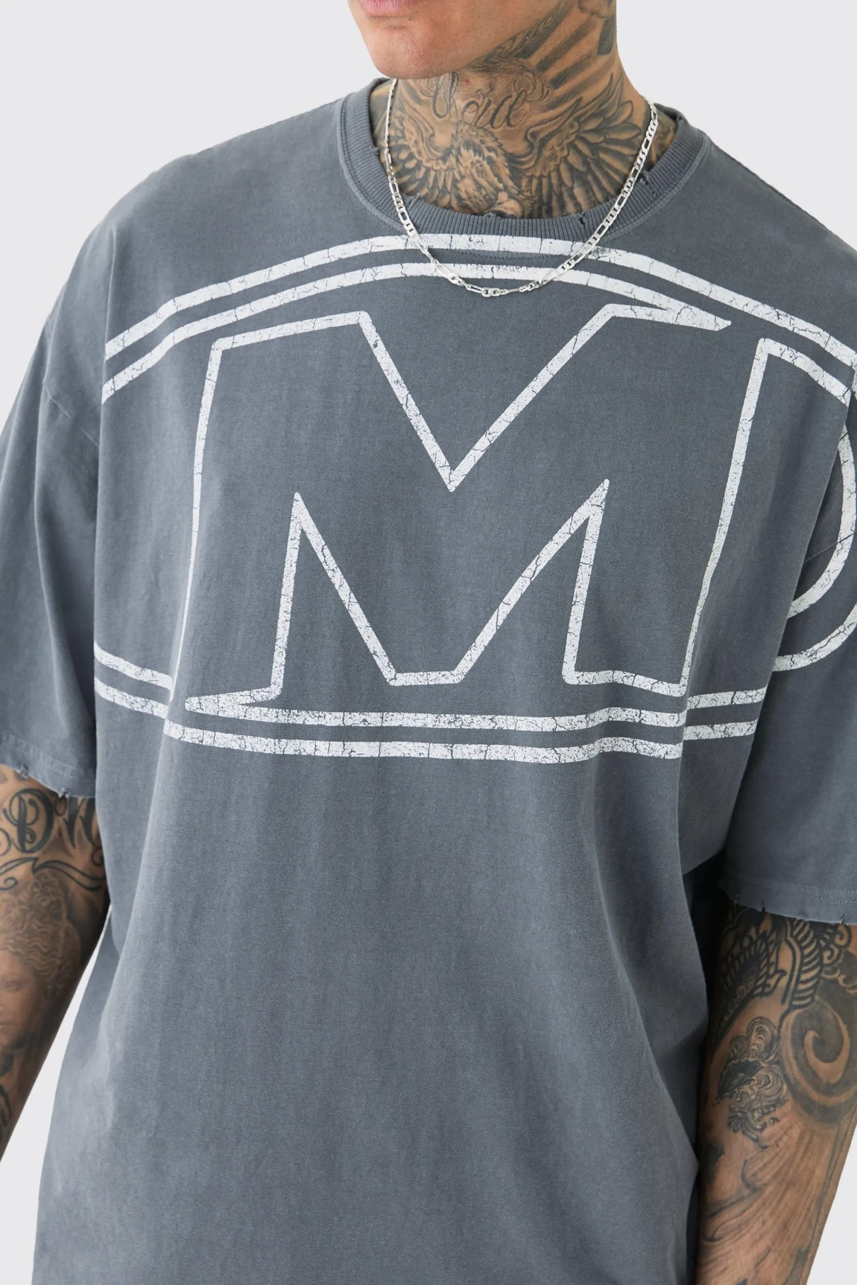 Tall Distressed Oversized Overdye Logo Graphic T-shirt | UK^boohooMAN Hot