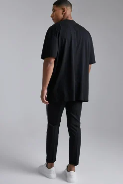 Tall Eagle T-shirt With Extended Neck | UK^boohooMAN New