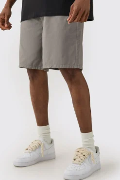 boohooMAN Tall Fixed Waist Relaxed Fit Short Shorts | UK| Shorts