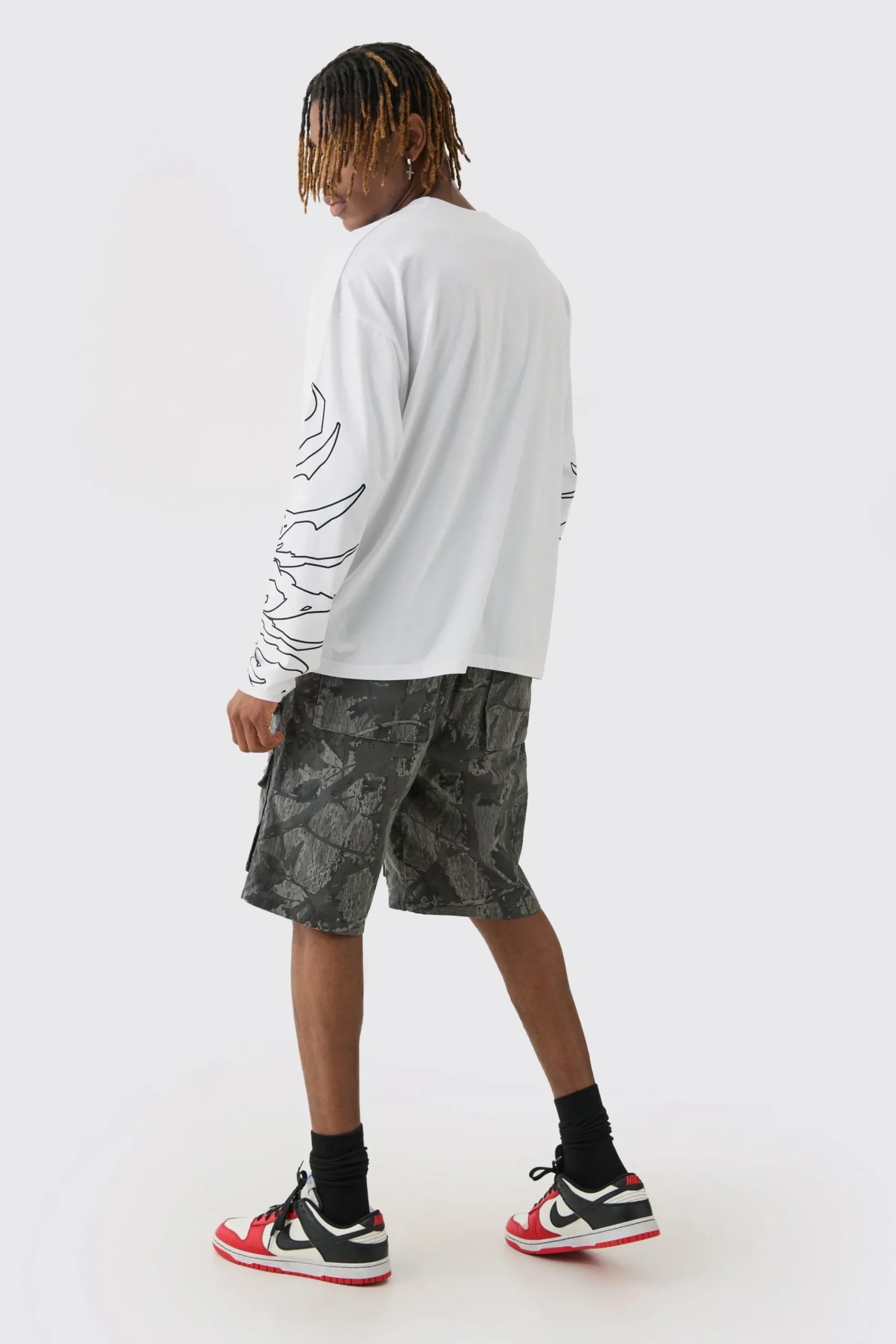 boohooMAN Tall Graphic Long Sleeve T-Shirt | UK| Hoodies & Sweatshirts