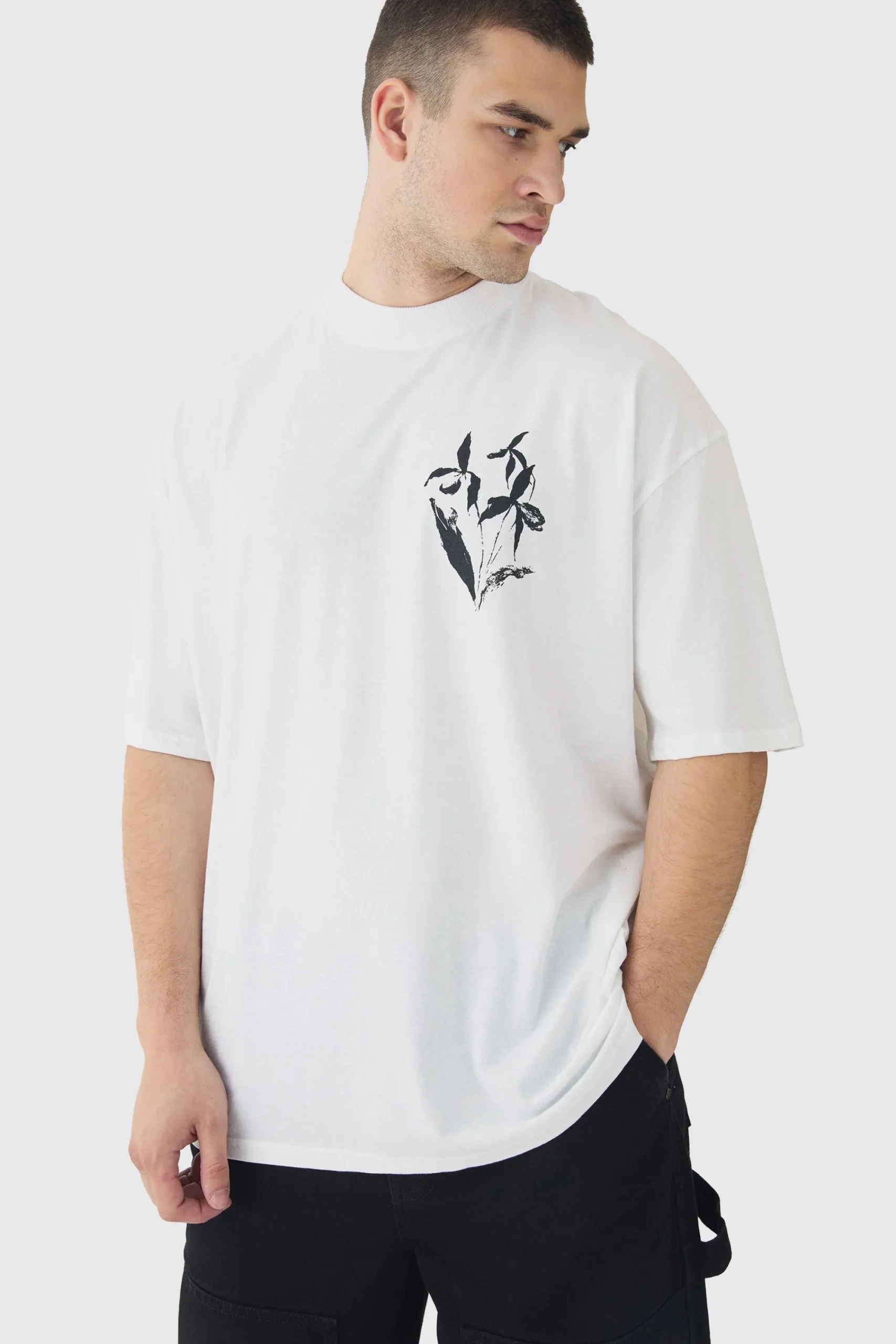 Tall Limited Edition Floral Line Drawing Extended Neck T-Shirt | UK^boohooMAN