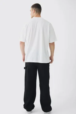 Tall Lips Graphic Oversized T-Shirt | UK^boohooMAN Outlet