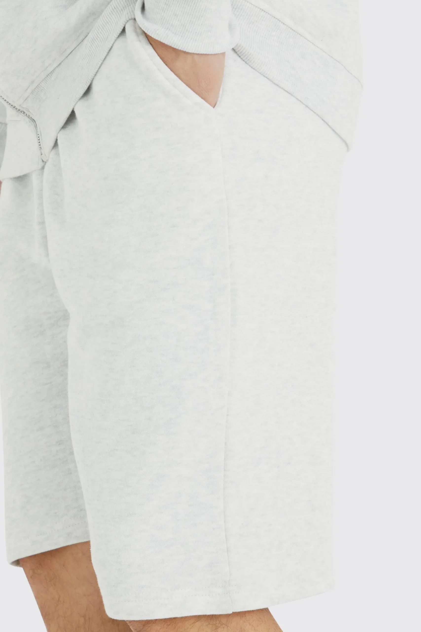 boohooMAN Tall Loose Fit Short | UK| Shorts