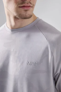 Tall Man Active Camo Raglan Regular Fit Performance T-shirt | UK^boohooMAN Sale