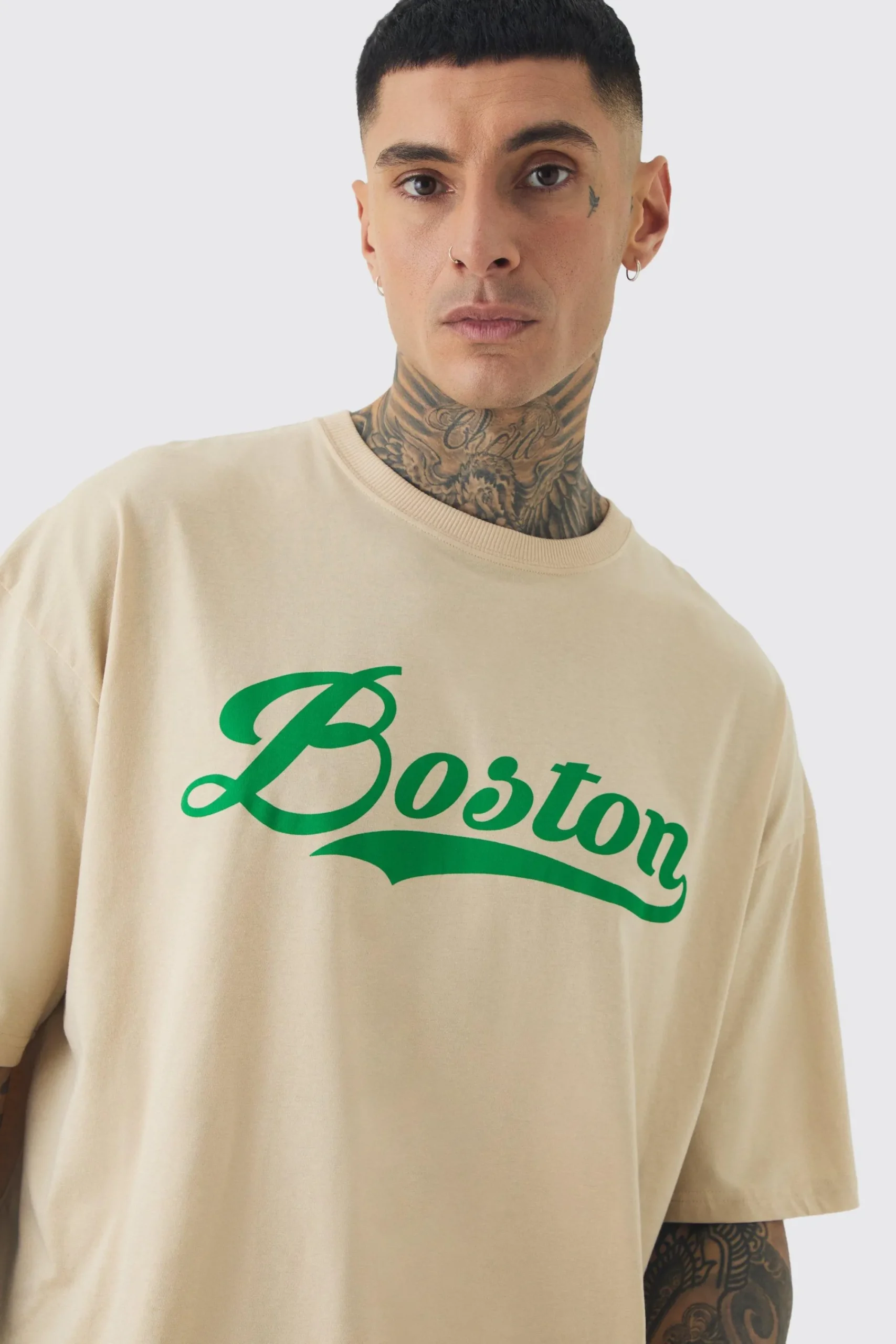Tall Oversized Boston Varsity Print T-shirt | UK^boohooMAN Outlet