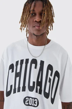 Tall Oversized Chicago Varsity Graphic T-Shirt | UK^boohooMAN New