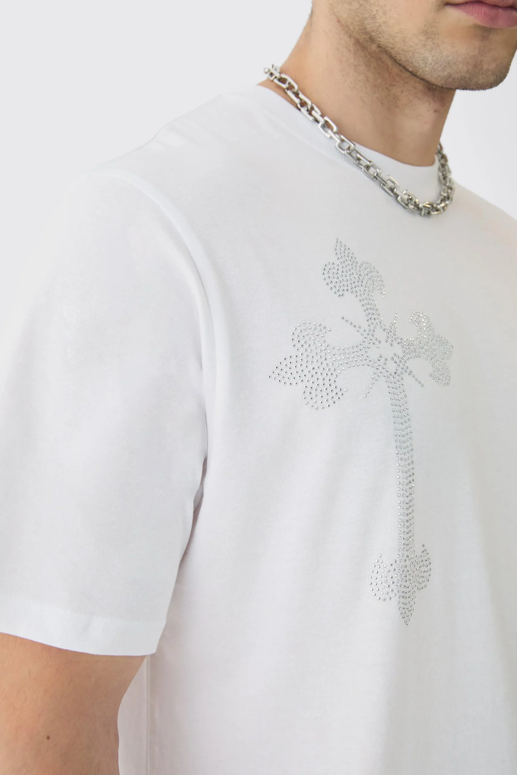 Tall Oversized Cross Rhinestone Printed T-Shirt In | UK^boohooMAN Clearance