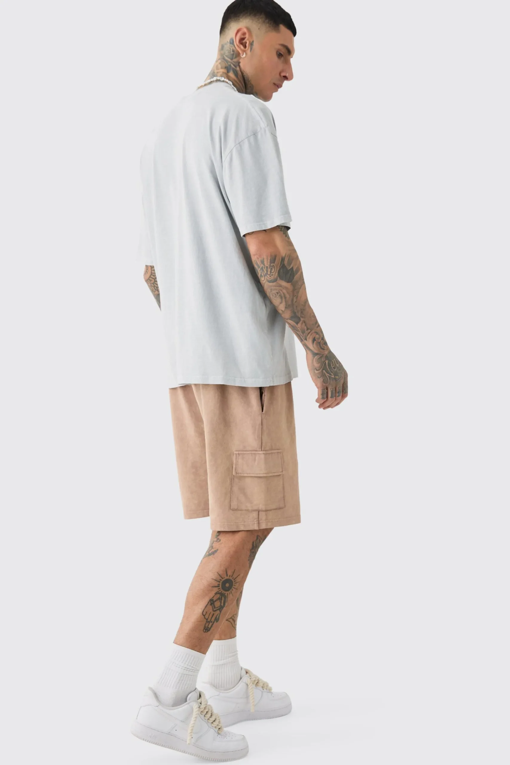 Tall Oversized Floral Stencil Print T-shirt In | UK^boohooMAN Best