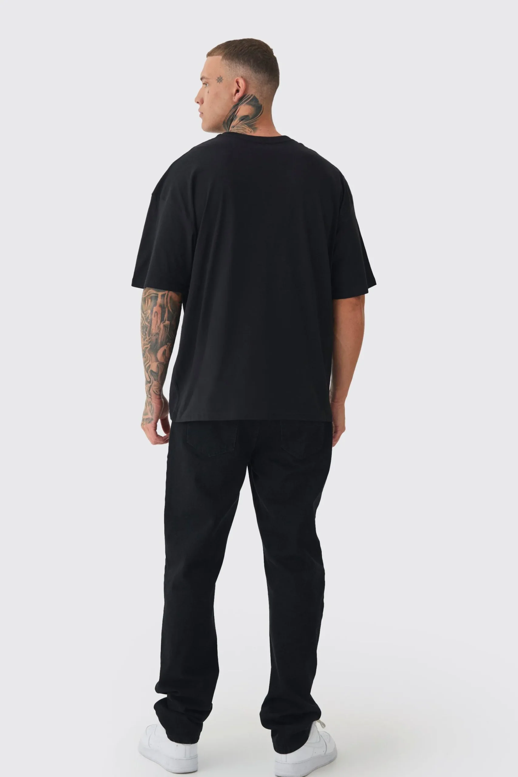 Tall Oversized Tall OFCL 8 Ball Embroidered T-shirt In | UK^boohooMAN Outlet
