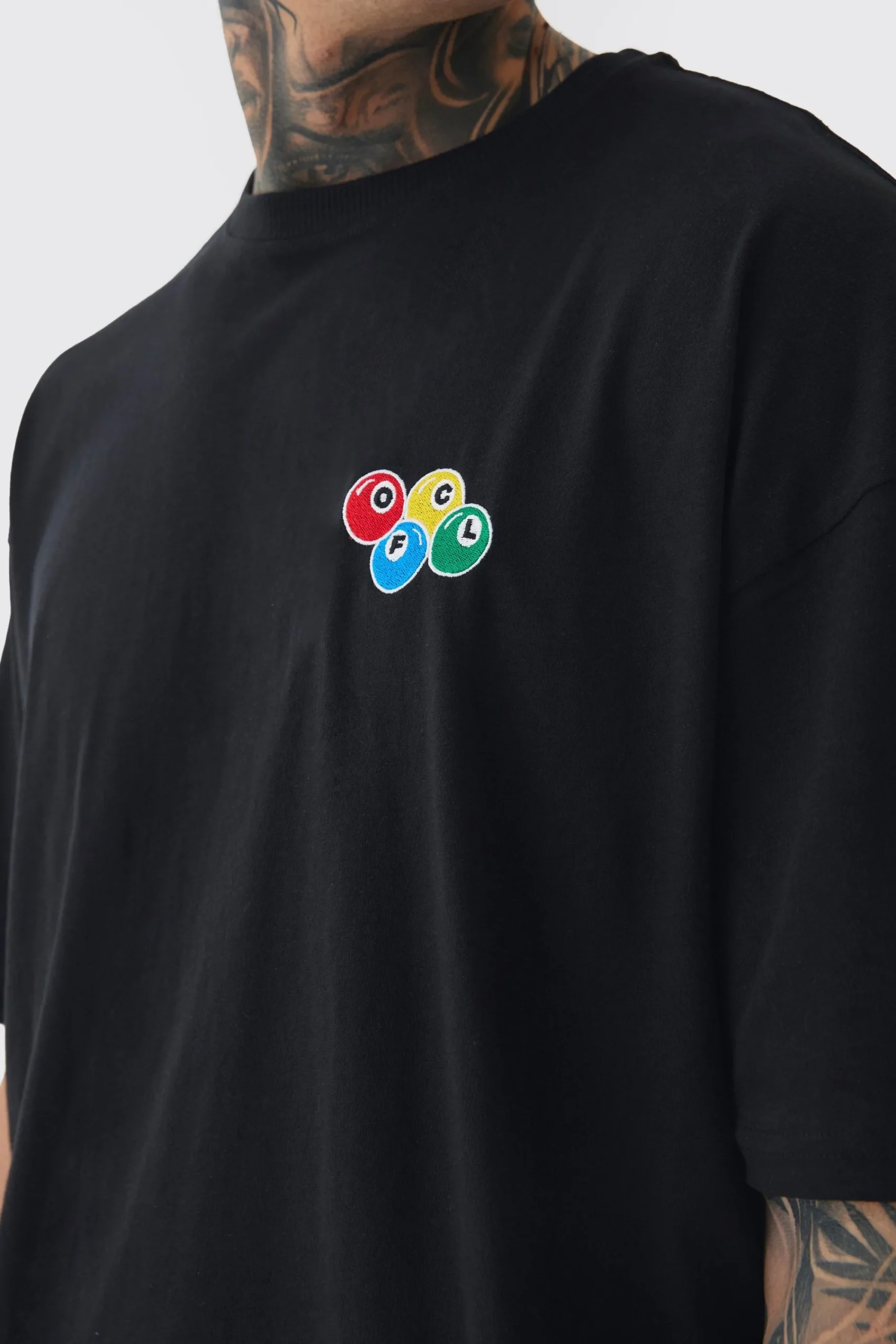 Tall Oversized Tall OFCL 8 Ball Embroidered T-shirt In | UK^boohooMAN Outlet