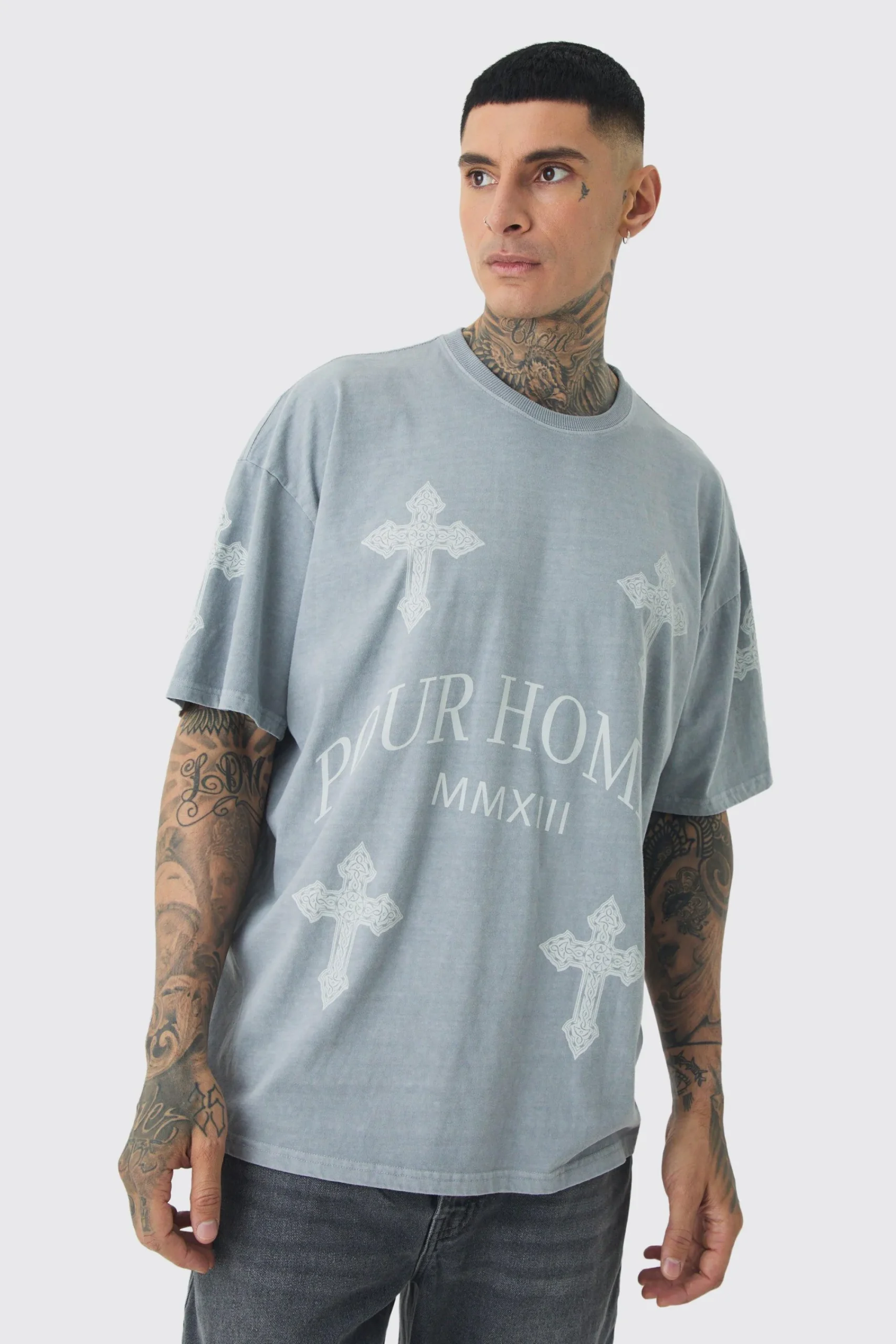 Tall Pour Homme Cross Printed T-shirt In | UK^boohooMAN Clearance