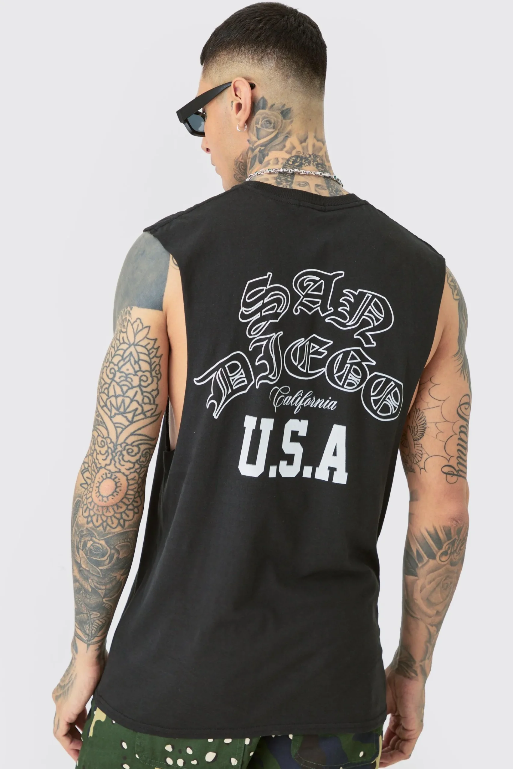 Tall Varsity San Diego Backprint Tank In | UK^boohooMAN