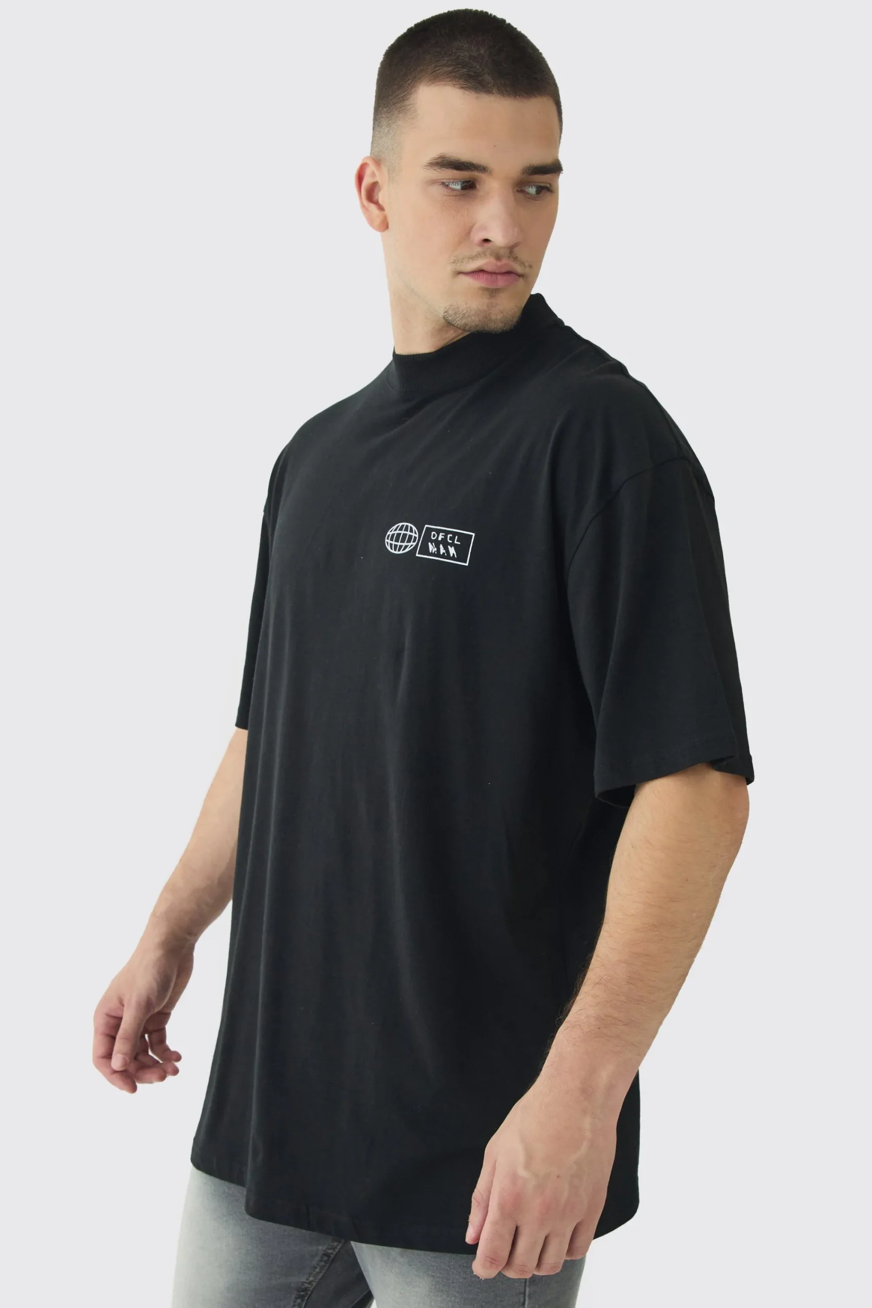 Tall Worldwide Abstract Graphic Extended Neck T-Shirt | UK^boohooMAN Best