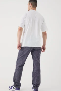 Tall Worldwide Debossed T-shirt In | UK^boohooMAN Discount