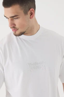 Tall Worldwide Debossed T-shirt In | UK^boohooMAN Discount