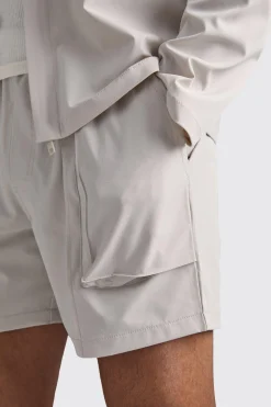 boohooMAN Technical Stretch Smart Pleat Short | UK| Shorts