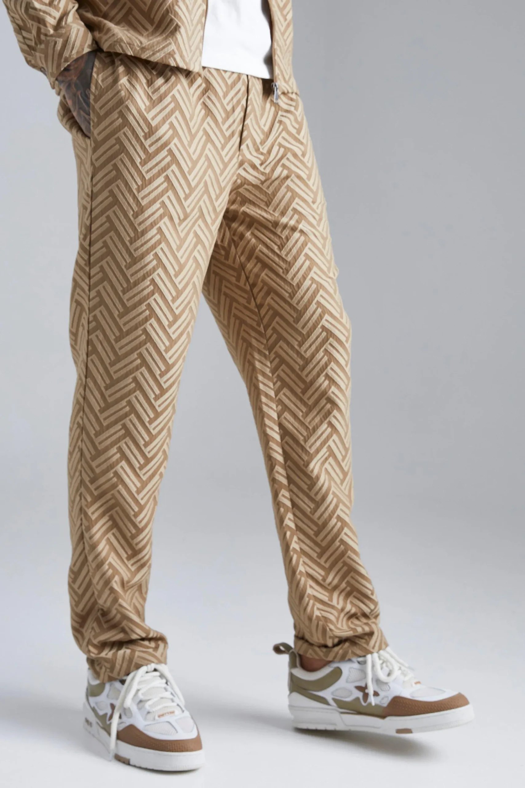 boohooMAN Tonal Geo Smart Straight Trouser | UK| Trousers|Sets & Co-Ords