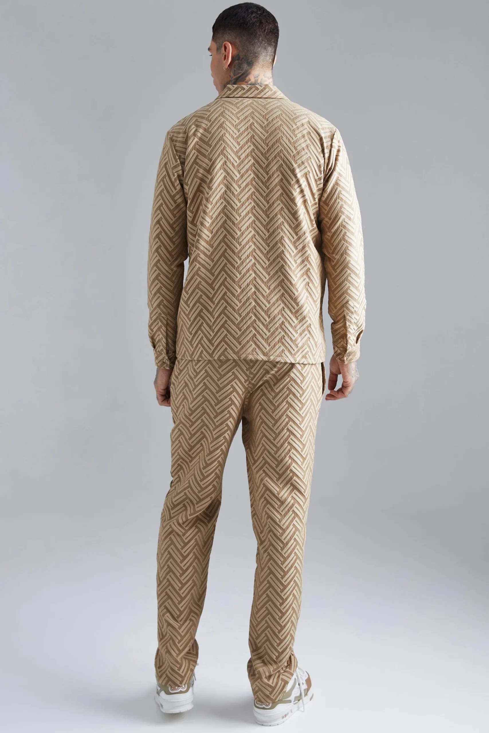 boohooMAN Tonal Geo Smart Straight Trouser | UK| Trousers|Sets & Co-Ords