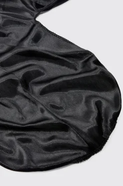 boohooMAN Trippie Redd Satin Durag In | UK| Hats & Caps