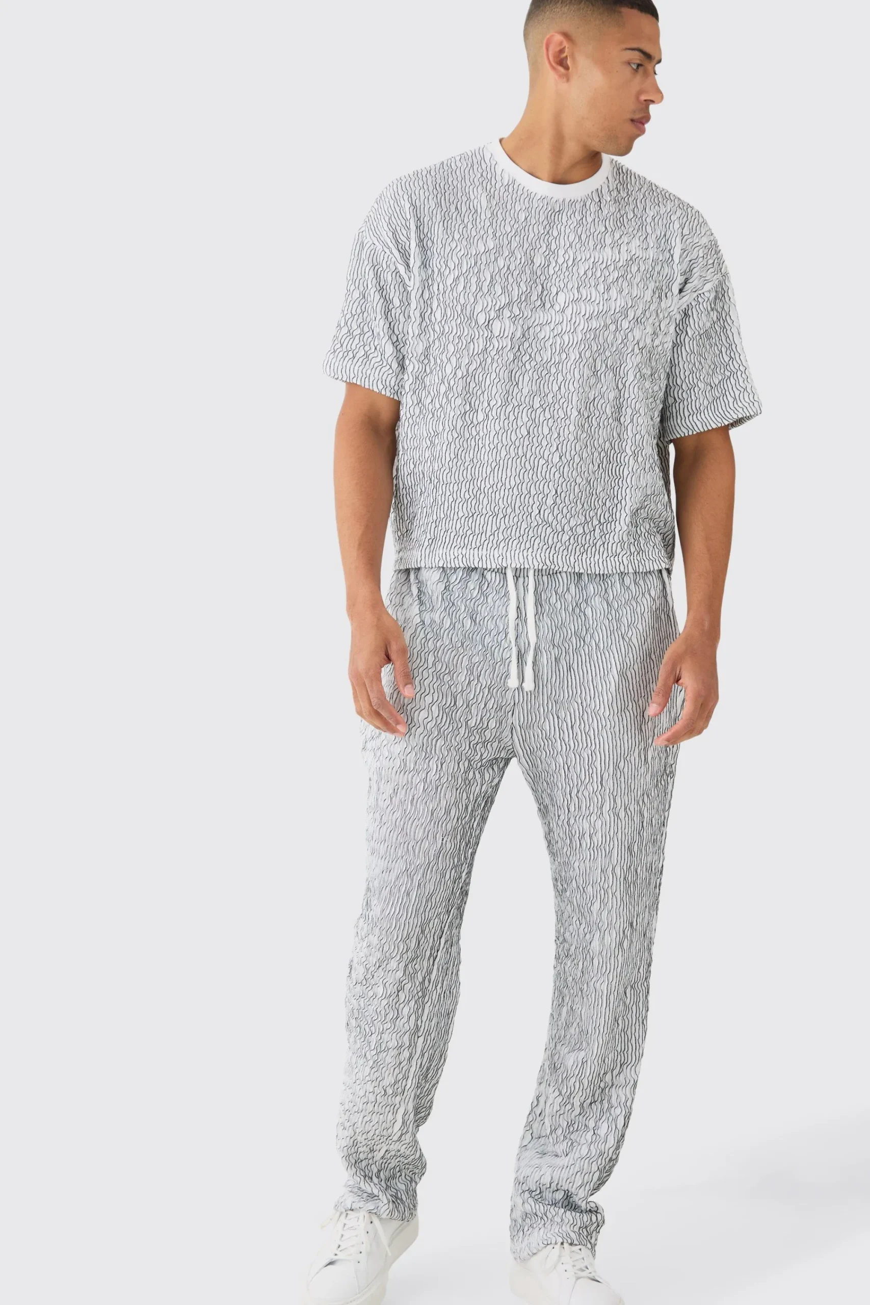 boohooMAN Two Tone Boxy Ripple Pleated T-shirt & Trouser | UK| Sets & Co-Ords