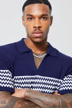 V Neck Striped Knitted Polo | UK^boohooMAN Online