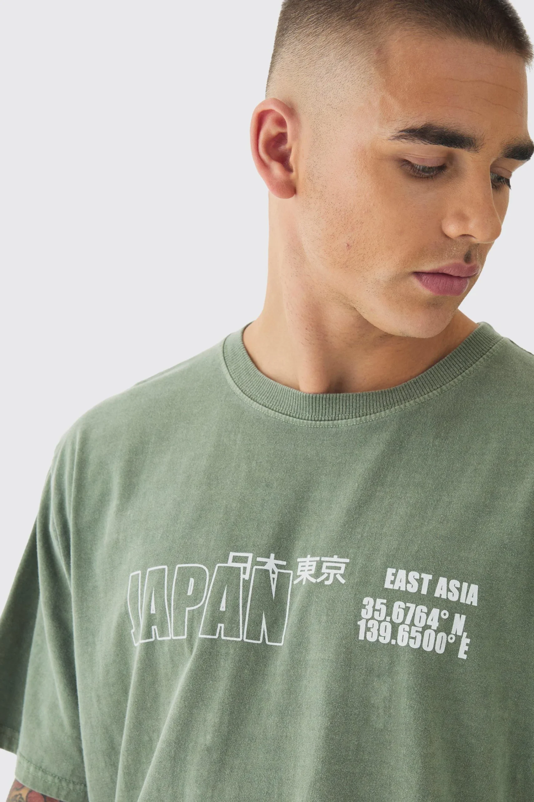Washed Japan Back Print T-Shirt | UK^boohooMAN Online