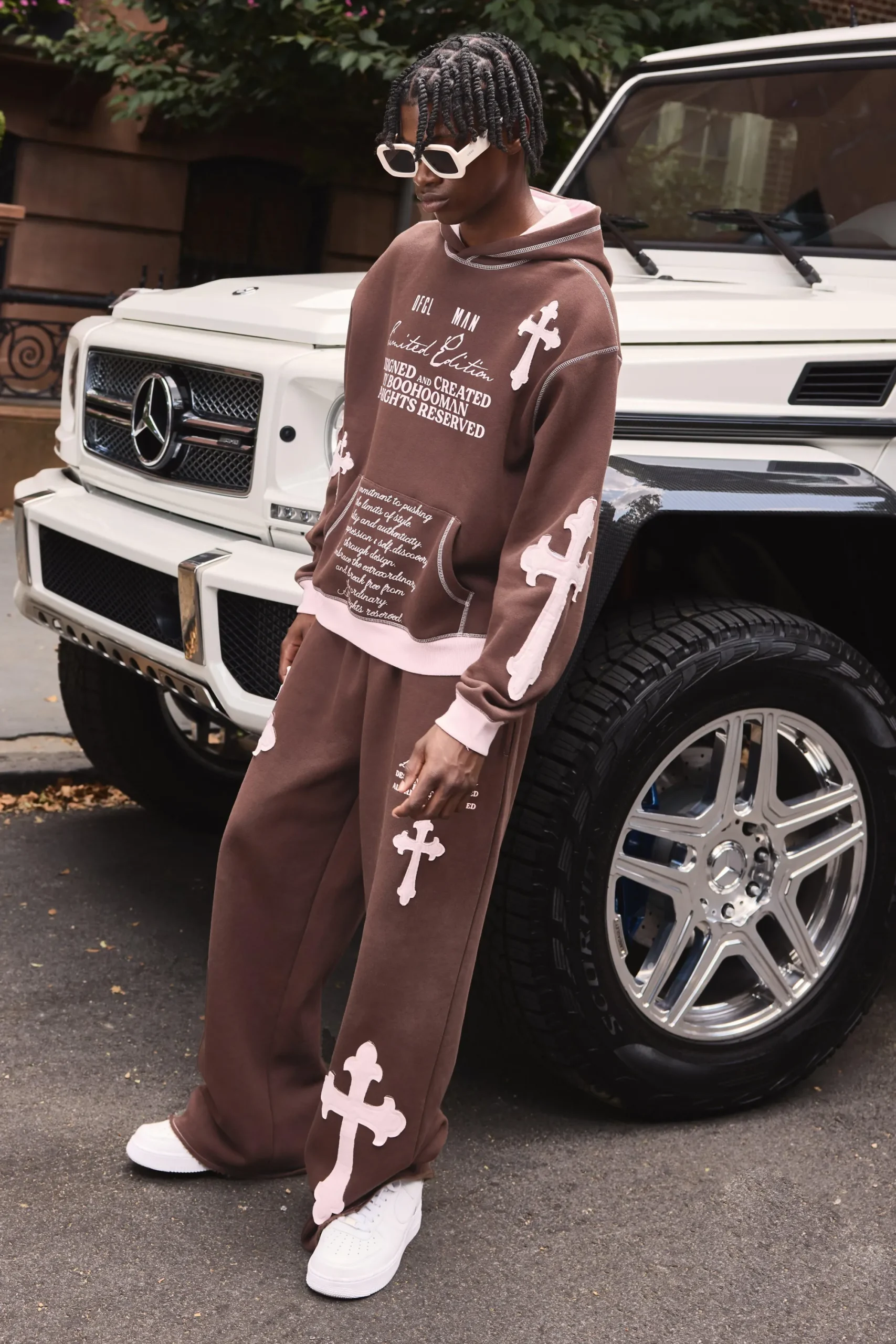 boohooMAN Wide Leg Limited Edition Cross Applique Joggers | UK| Trousers|Joggers