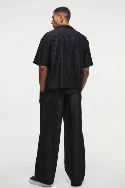 boohooMAN Wide Leg Pleated Trouser | UK| Trousers