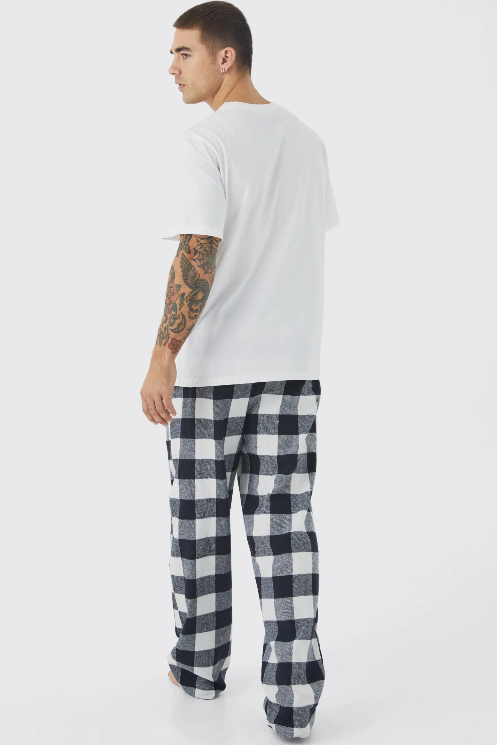 boohooMAN Woven Check Pyjama Bottoms And T-shirt Set | UK| Loungewear|Trousers